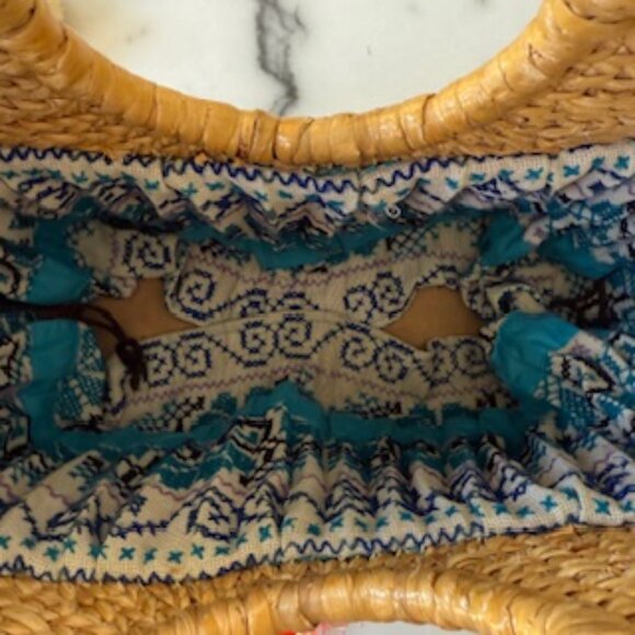 JADEtribe straw tote with detachable pompoms - Picture 5 of 5